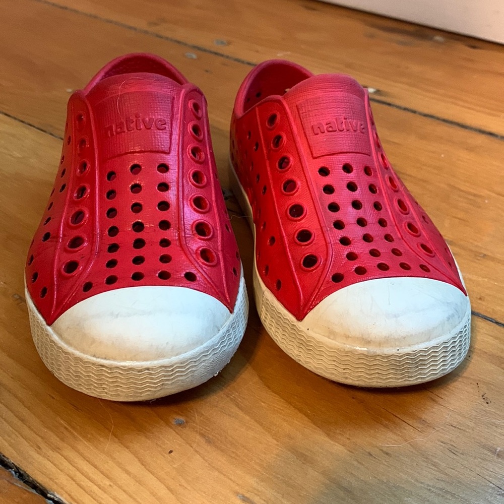 Red Native water shoes. Size C8.